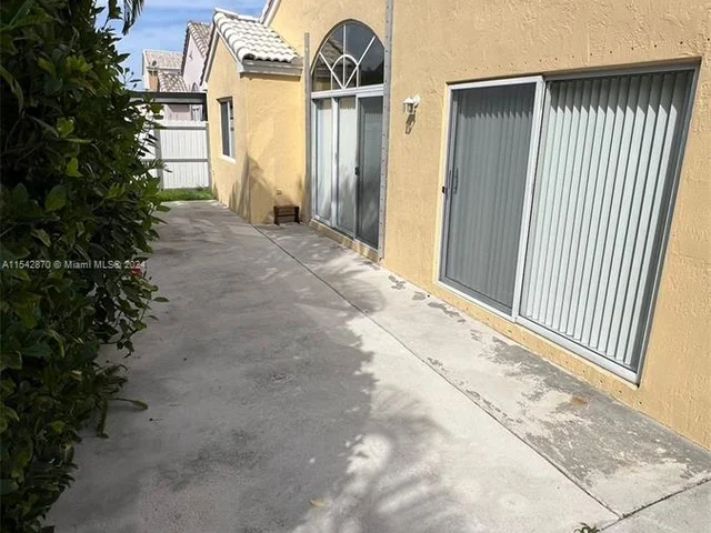 15770 SW 84th Ter, Miami FL 33193