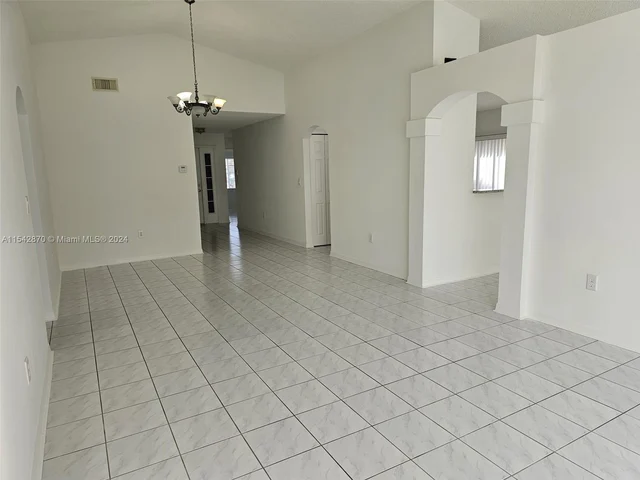 15770 SW 84th Ter, Miami FL 33193