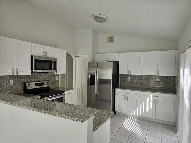 15770 SW 84th Ter, Miami FL 33193