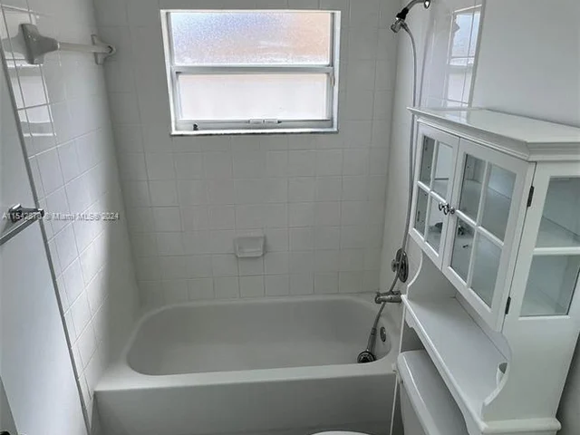 15770 SW 84th Ter, Miami FL 33193