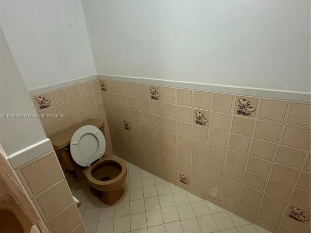 112 NW 32nd Pl # 112, Miami FL 33125