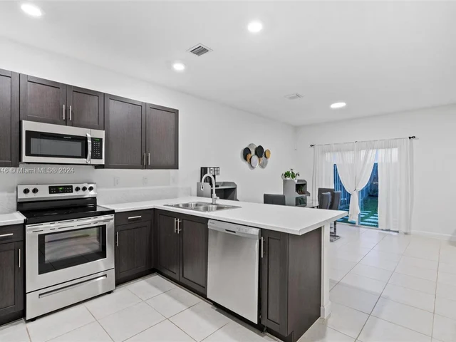 1170 SE 26th Ter # 1170, Homestead FL 33035