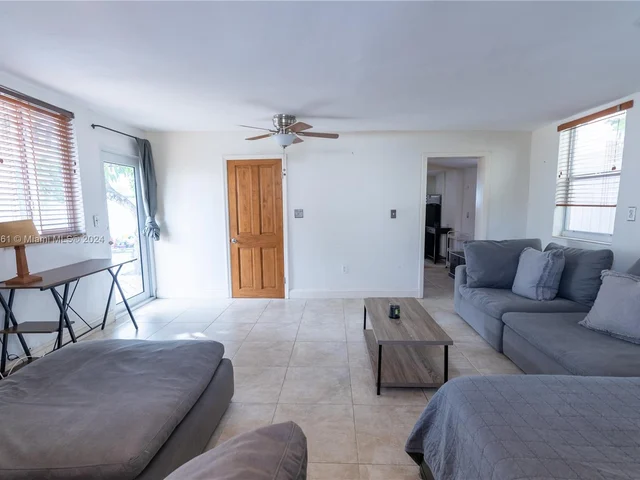 55 NE 46th St, Miami FL 33137