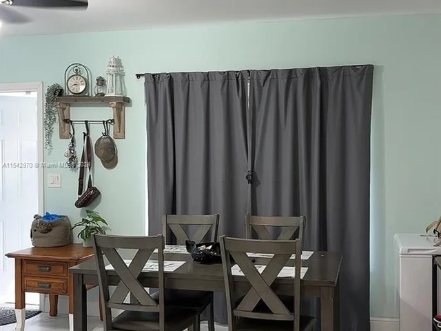 6305 Plunkett St, Hollywood FL 33023