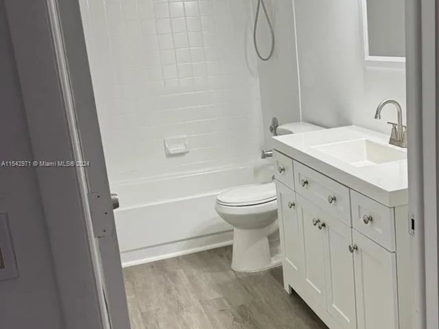 2902 Foxboro Ct # 2902, Boynton Beach FL 33436