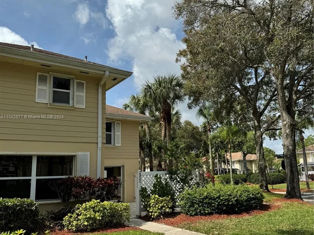 2902 Foxboro Ct # 2902, Boynton Beach FL 33436