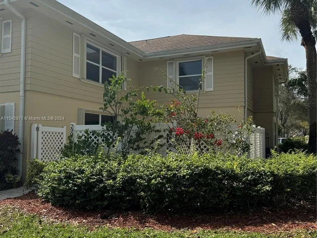 2902 Foxboro Ct # 2902, Boynton Beach FL 33436