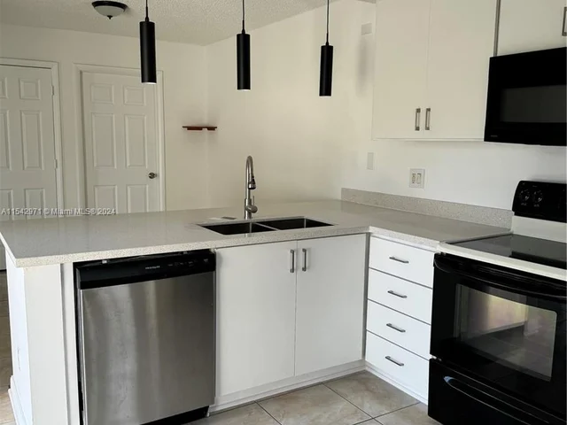 2902 Foxboro Ct # 2902, Boynton Beach FL 33436