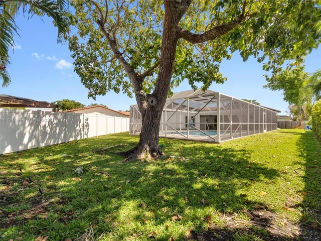 1501 NW 64th Ave, Margate FL 33063