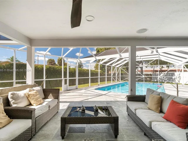 1501 NW 64th Ave, Margate FL 33063