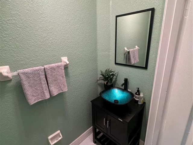 6411 Catalina Ln # 0, Tamarac FL 33321