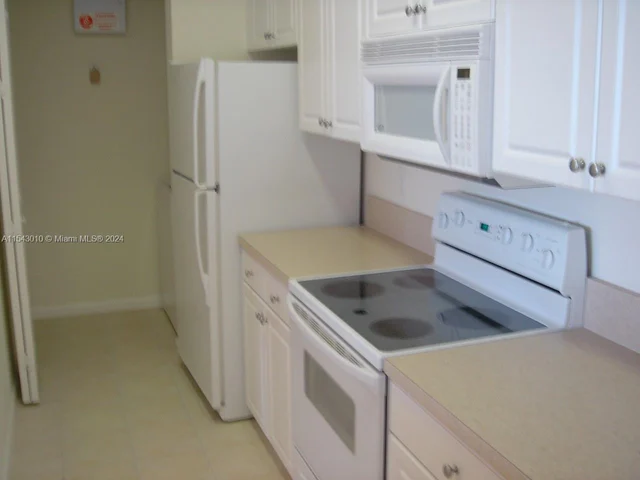 4404 SW 160 th AV # 832, Miramar FL 33027