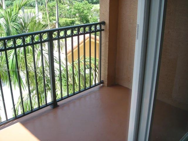 4404 SW 160 th AV # 832, Miramar FL 33027