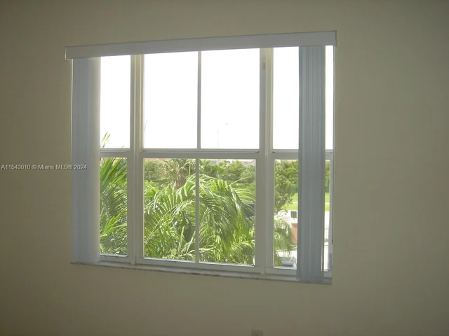 4404 SW 160 th AV # 832, Miramar FL 33027