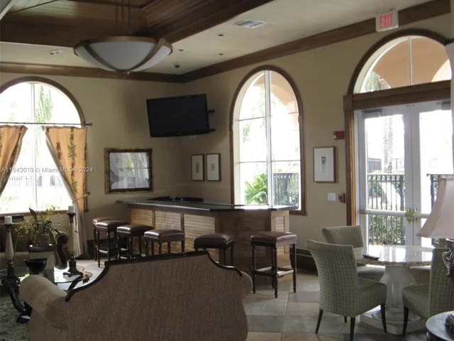 4404 SW 160 th AV # 832, Miramar FL 33027