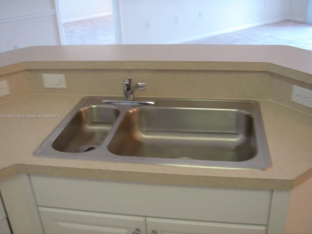 4404 SW 160 th AV # 832, Miramar FL 33027