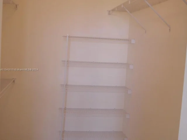 4404 SW 160 th AV # 832, Miramar FL 33027