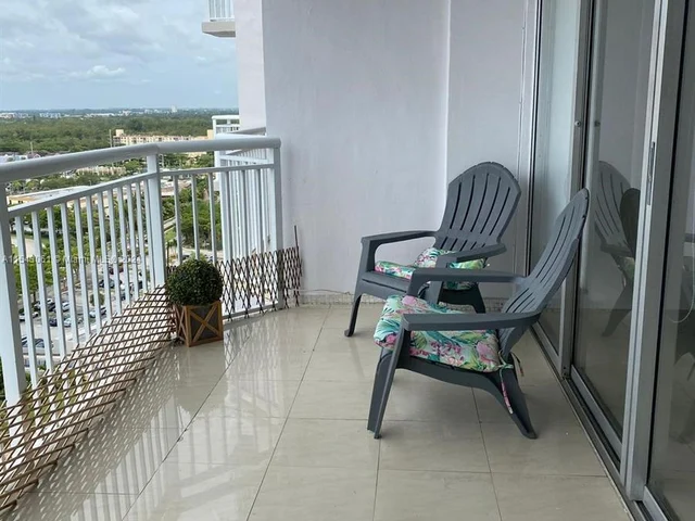 18061 Biscayne Blvd # 1701, Aventura FL 33160