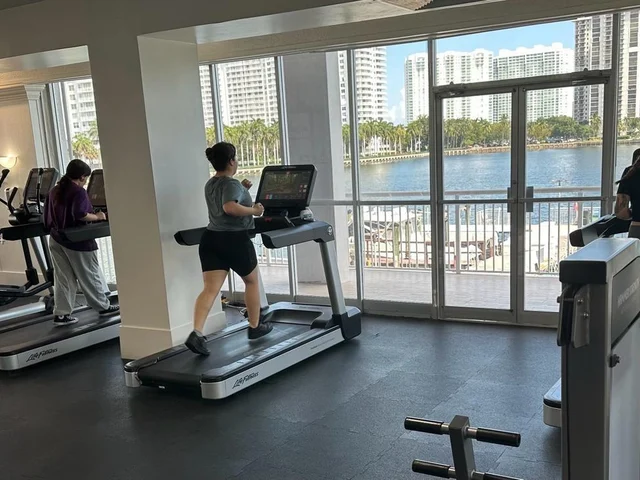 18061 Biscayne Blvd # 1701, Aventura FL 33160