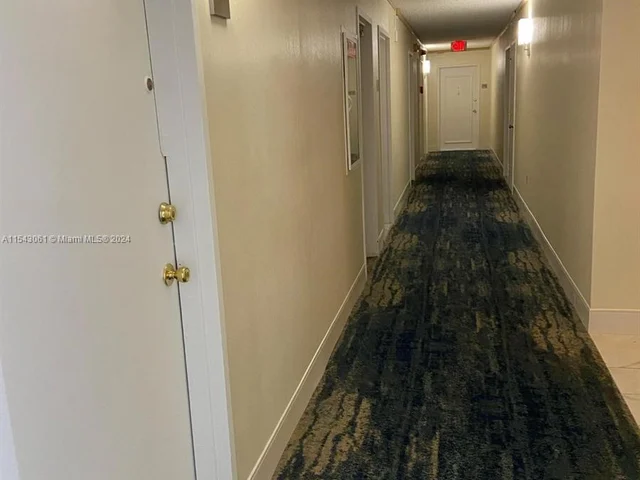 18061 Biscayne Blvd # 1701, Aventura FL 33160