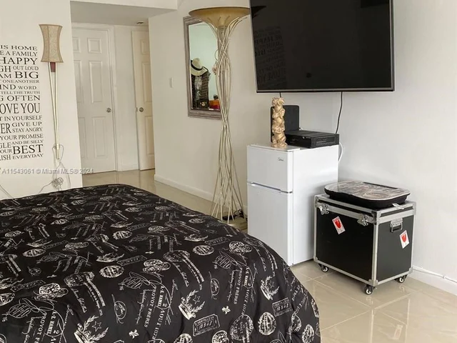 18061 Biscayne Blvd # 1701, Aventura FL 33160