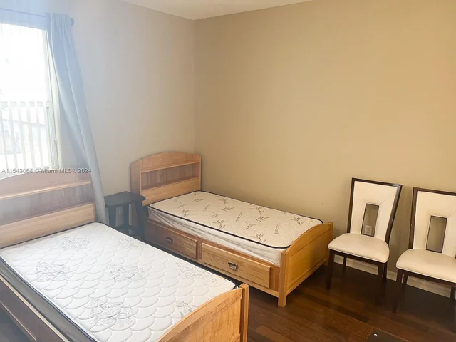 9123 SW 152Path # A, Miami FL 33196