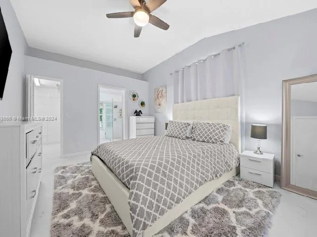 2002 Lake Breeze Ct, Wellington FL 33414