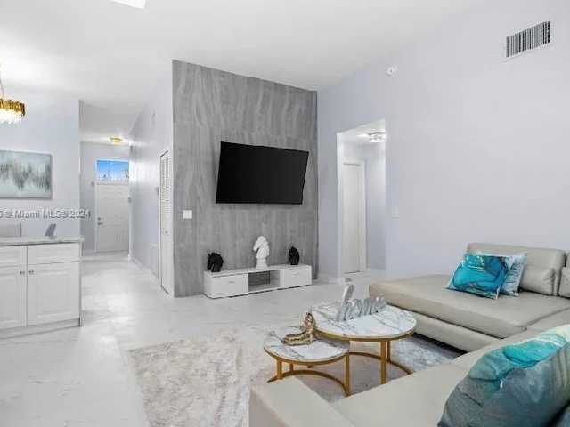 2002 Lake Breeze Ct, Wellington FL 33414