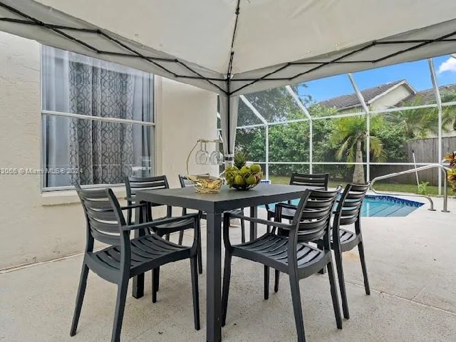 2002 Lake Breeze Ct, Wellington FL 33414