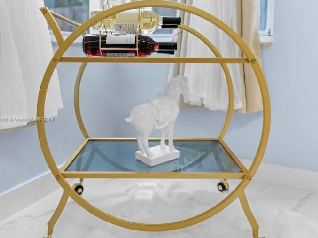 2002 Lake Breeze Ct, Wellington FL 33414