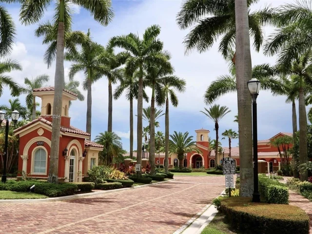 4702 SW 160 # 331, Miramar FL 33027