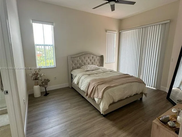 4702 SW 160 # 331, Miramar FL 33027