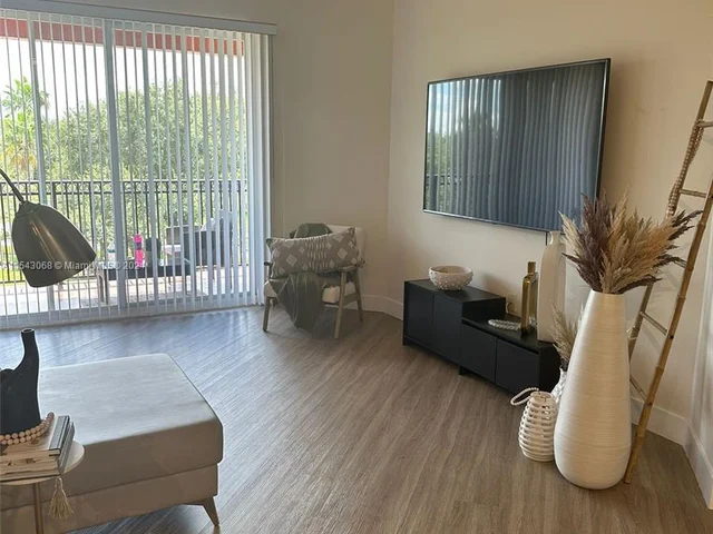 4702 SW 160 # 331, Miramar FL 33027