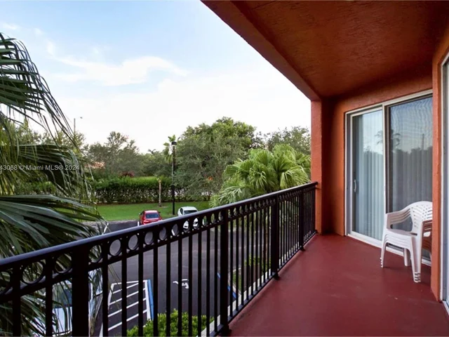 4702 SW 160 # 331, Miramar FL 33027