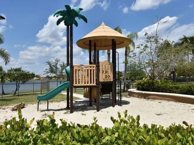 4702 SW 160 # 331, Miramar FL 33027