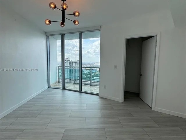 350 S Miami Ave # 3913, Miami FL 33130