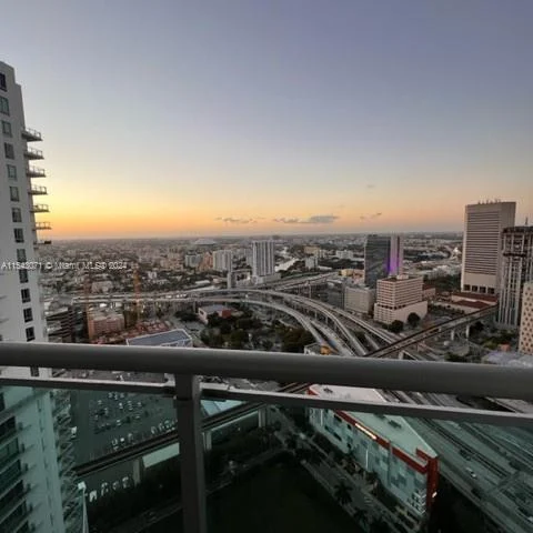 350 S Miami Ave # 3913, Miami FL 33130