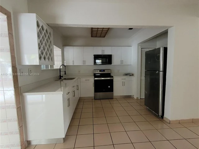 5973 SW 41st St # 0, Miami FL 33155