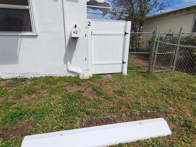 2407 Scott St # 2, Hollywood FL 33020