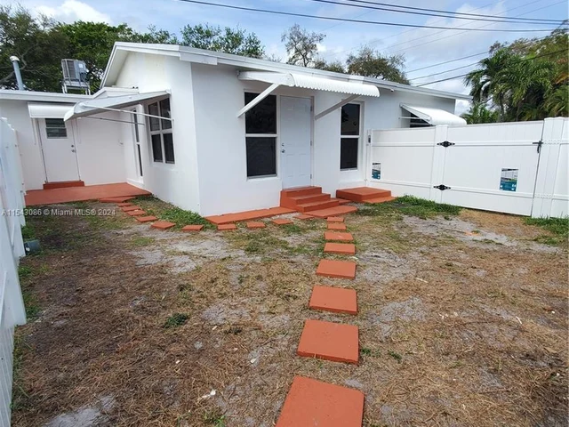 2407 Scott St # 2, Hollywood FL 33020