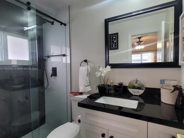 6109 NW 72nd Avenue, Tamarac FL 33321