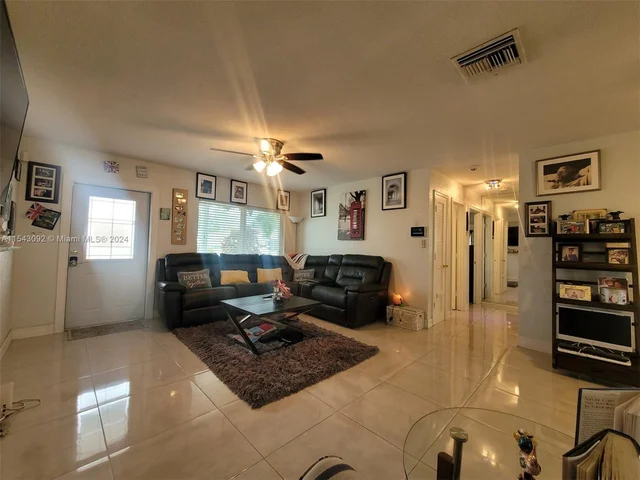 6109 NW 72nd Avenue, Tamarac FL 33321