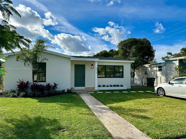 622 Avenida Hermosa, West Palm Beach FL 33405