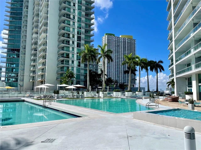 90 SW 3rd St # 1803, Miami FL 33130