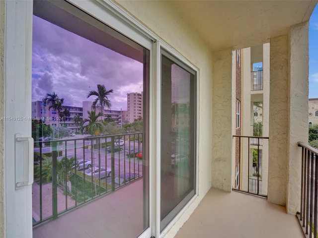 400 N Riverside Dr # 303, Pompano Beach FL 33062