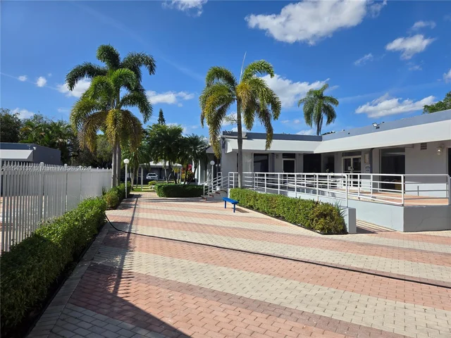 9375 Fontainebleau Blvd # L433, Miami FL 33172