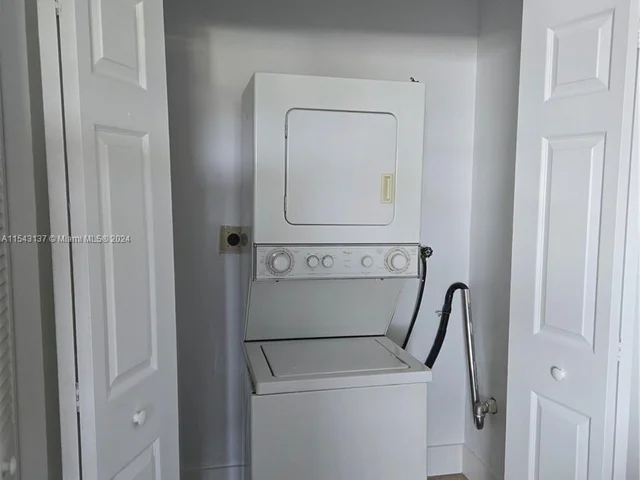 9375 Fontainebleau Blvd # L433, Miami FL 33172