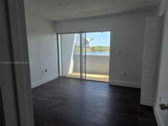 9375 Fontainebleau Blvd # L433, Miami FL 33172