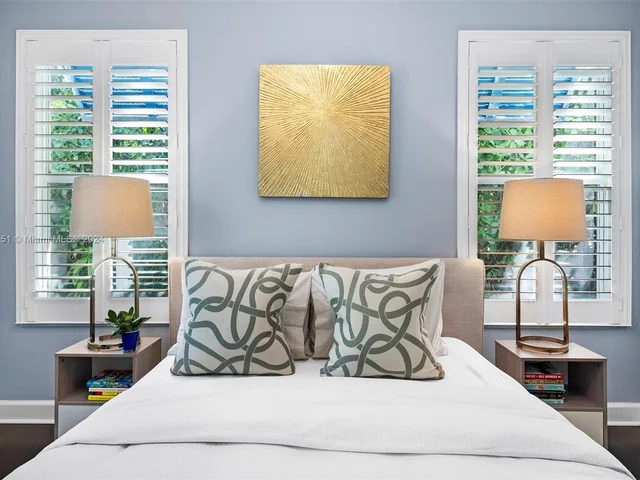 255 W Rivo Alto Dr, Miami Beach FL 33139