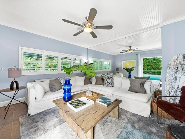 255 W Rivo Alto Dr, Miami Beach FL 33139